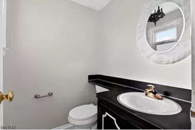 569 Scotland Rd, Union Township, NJ 07083 - Photo 26