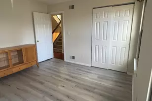 1709 Woodbridge Commons Way, Woodbridge Township, NJ 08830 - Photo 14