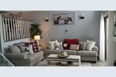 6 Village Way, Vernon Twp., NJ 07462 - Photo 2