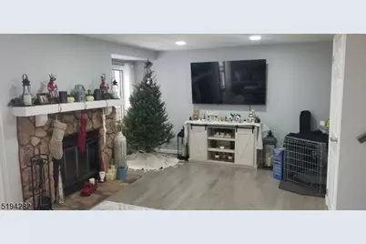 6 Village Way, Vernon Twp., NJ 07462 - Photo 4