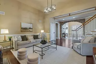 240 Oak Grove Rd, Franklin Township, NJ 08867 - Photo 10