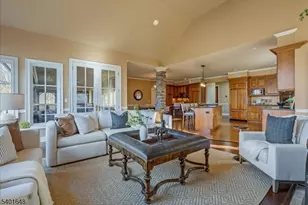 240 Oak Grove Rd, Franklin Township, NJ 08867 - Photo 16