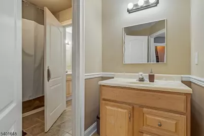 240 Oak Grove Rd, Franklin Township, NJ 08867 - Photo 24