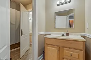 240 Oak Grove Rd, Franklin Township, NJ 08867 - Photo 24