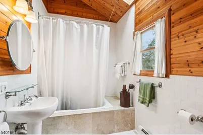 197 Point Breeze Dr, West Milford, NJ 07421 - Photo 20