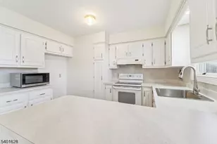 30 Scenic Dr, Green Township, NJ 07821 - Photo 8