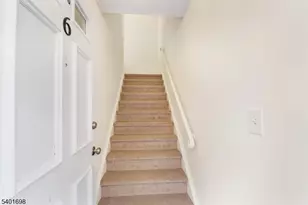 322 Richard Mine Rd F, Rockaway Township, NJ 07885 - Photo 2