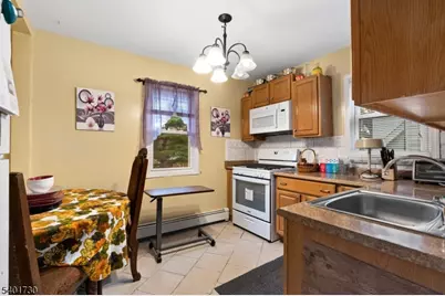 53 Poplar Ave #2, Hackensack, NJ 07601 - Photo 4