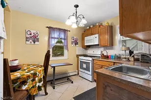 53 Poplar Ave, Hackensack, NJ 07601 - Photo 4