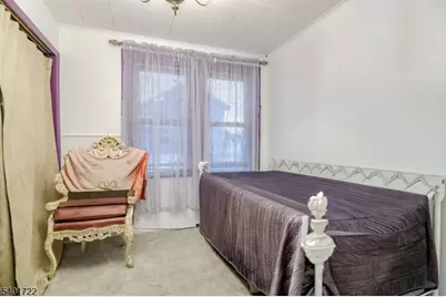 943 Drake Ave, Roselle, NJ 07203 - Photo 16