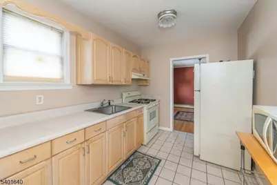 18 Van Rensselear St, Belleville, NJ 07109 - Photo 6