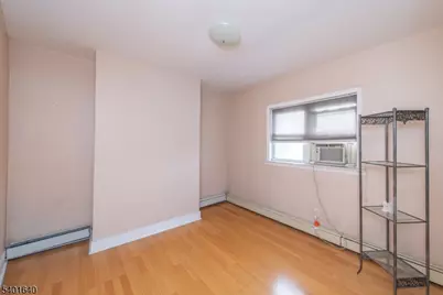 18 Van Rensselear St, Belleville, NJ 07109 - Photo 18