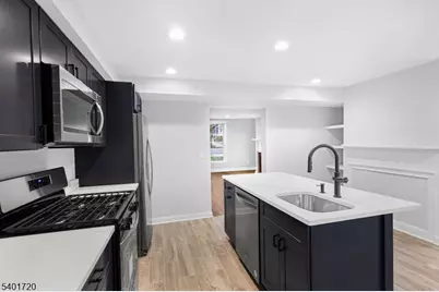 9 W Main St, Mendham, NJ 07945 - Photo 6