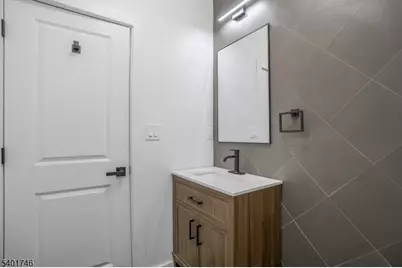 11 Voorhees St, Newark, NJ 07108 - Photo 24