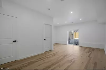 11 Voorhees St, Newark, NJ 07108 - Photo 20