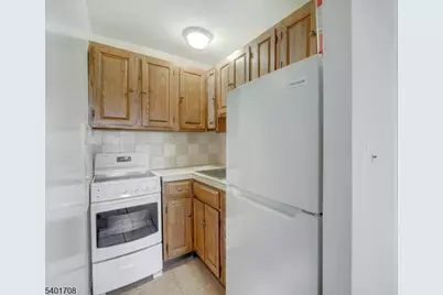 377 S Harrison St #16O, East Orange, NJ 07018 - Photo 1