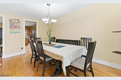 10 Coventry Ct, Old Bridge Township, NJ 07747 - Photo 4