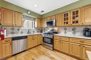 10 Coventry Ct, Old Bridge Township, NJ 07747 - Photo 12