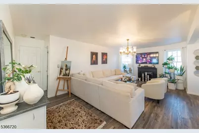 19 Crystal Ln #19, Paterson, NJ 07501 - Photo 8