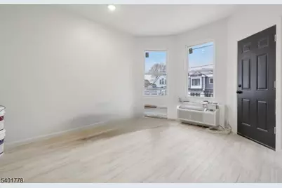 540 E 25th St, Paterson, NJ 07514 - Photo 10