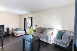 32 Heritage Way, Rockaway Township, NJ 07866 - Photo 8