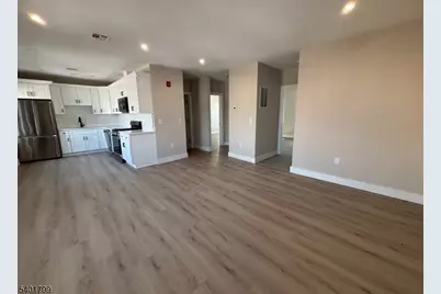 136 Elm St #603, Newark, NJ 07105 - Photo 2