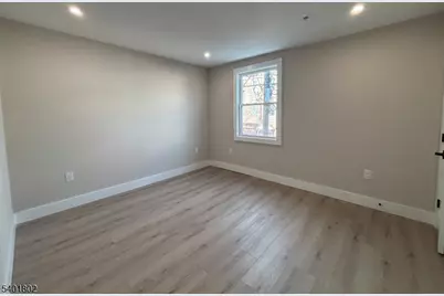 136 Elm St #202, Newark, NJ 07105 - Photo 4