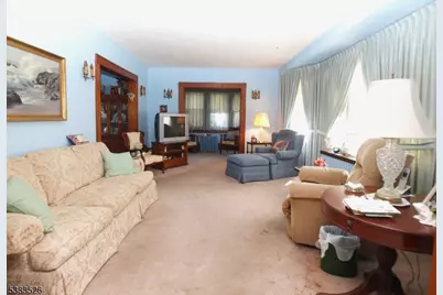 48 Caroline Ave, Pequannock Township, NJ 07444 - Photo 10