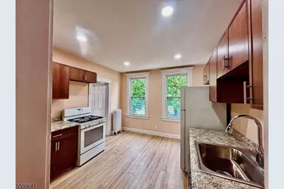 62 Cambridge #3A, East Orange, NJ 07018 - Photo 4