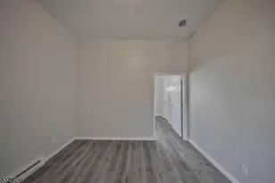 427 E Central Ave, Alpha, NJ 08865 - Photo 8