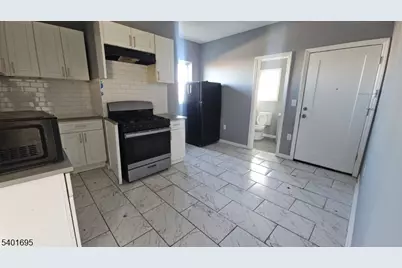 426 S 9th St, Newark, NJ 07103 - Photo 2