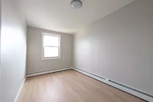 22 Somme St, Newark, NJ 07105 - Photo 8