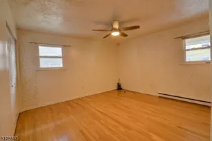 295 N Park St, East Orange, NJ 07017 - Photo 22