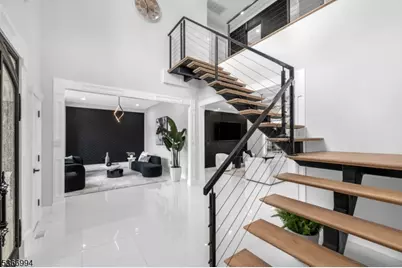 125 Hamilton Trl, Totowa, NJ 07512 - Photo 8