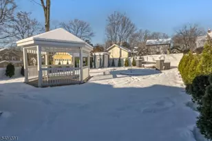 33 Highland Ave, Maplewood, NJ 07040 - Photo 28