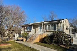 5 Wagon Wheel Rd, Vernon, NJ 07422 - Photo 1