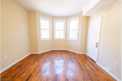 166 Seymour Ave #2, Newark, NJ 07108 - Photo 2