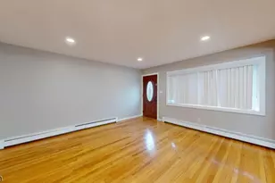 40 Howard St, Bloomfield, NJ 07003 - Photo 2