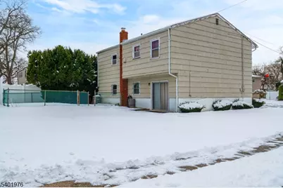 875 Rayhon Ter, Rahway, NJ 07065 - Photo 24