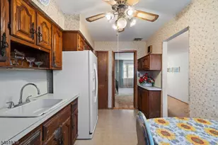 875 Rayhon Terrace, Rahway, NJ 07065 - Photo 8