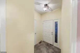 32 Rhea Run, Hampton Township, NJ 07860 - Photo 16