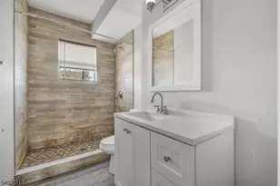 31 Homestead Park, Newark, NJ 07108 - Photo 12