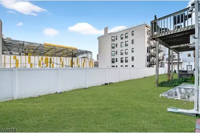 121 Arlington St, Newark, NJ 07102 - Photo 18