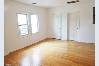 64 Schuyler Ave, Newark, NJ 07112 - Photo 2