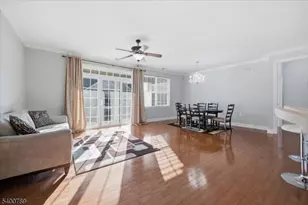 5301 Enclave Cir, Franklin Township, NJ 08873 - Photo 6