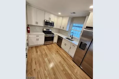 1036 Cross Ave, Elizabeth, NJ 07208 - Photo 4