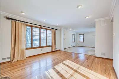 4 Winthrop Rd, Franklin Township, NJ 08873 - Photo 10