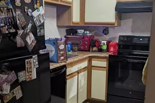 19 Plauderville Ave, Garfield, NJ 07026 - Photo 2