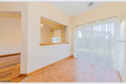 144 Stratford Dr #1045, Nutley, NJ 07110 - Photo 6