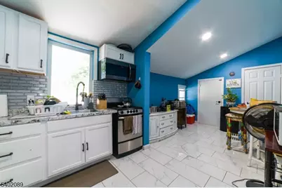 9 Lakeview Ave, Mount Olive, NJ 07828 - Photo 4